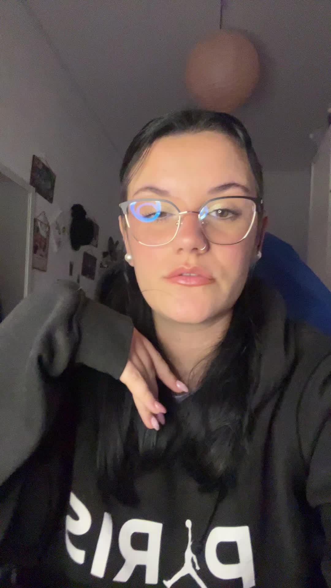 @.🥀