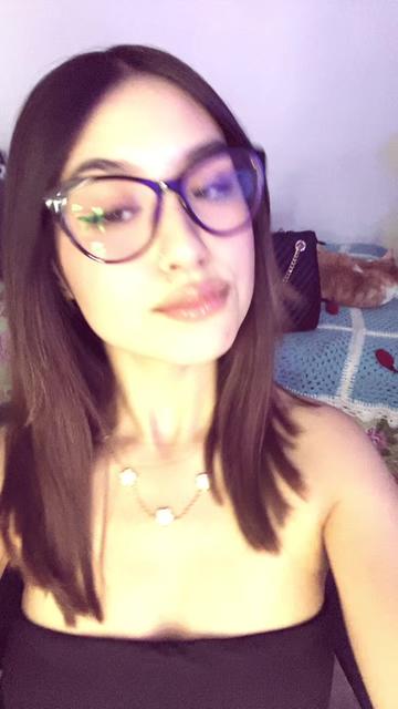 @Camila🤎