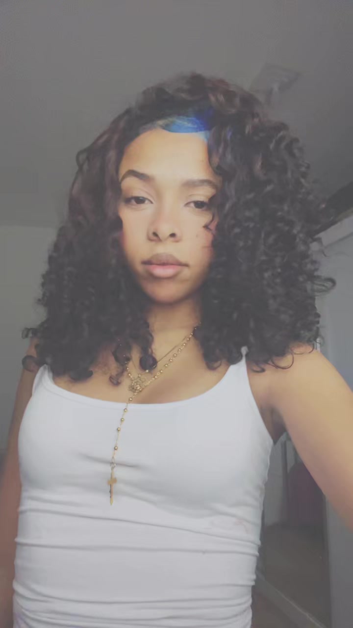 @👩🏽💻