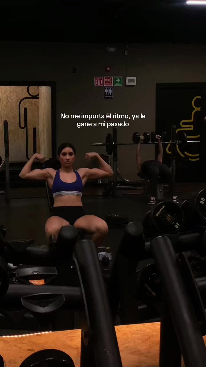 @Zurdita