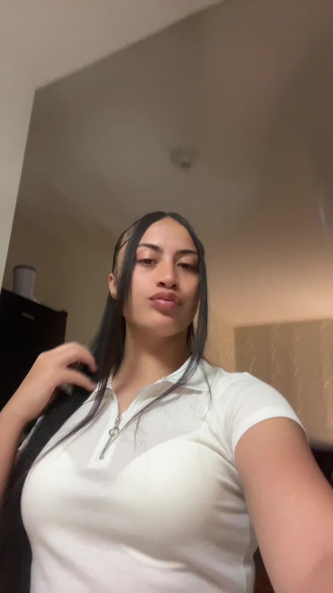 @Nini2vela🥵