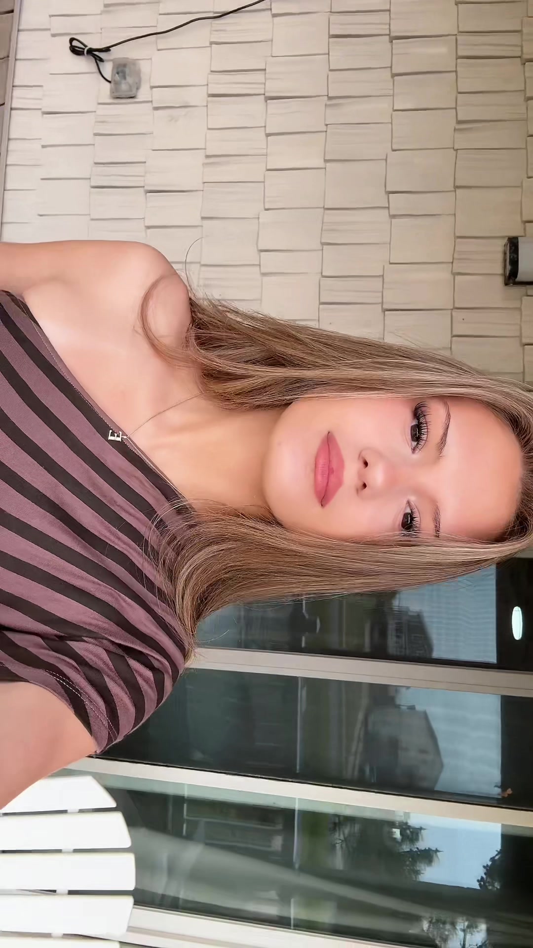 @em 🥥🦈🌺
