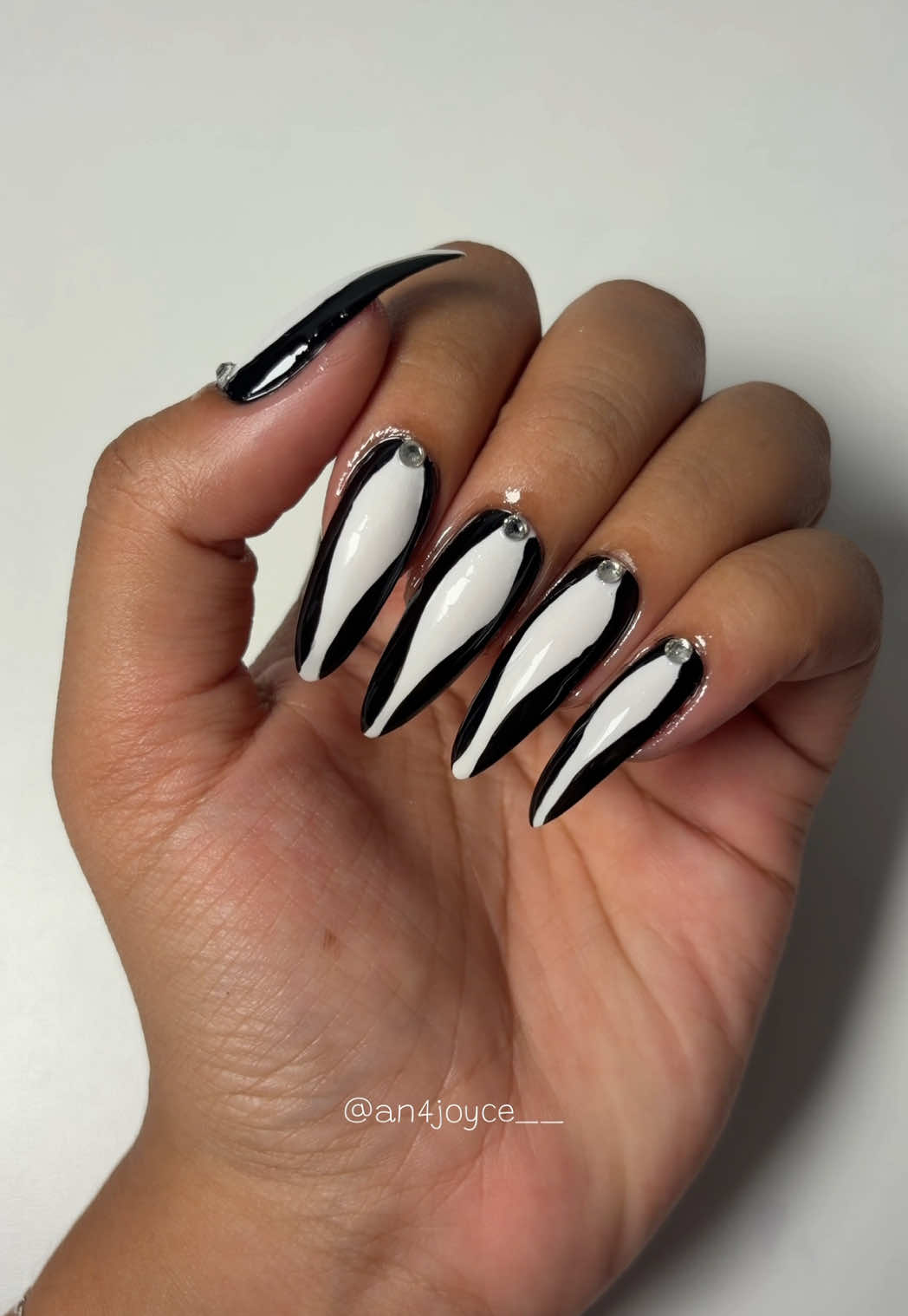 @joyce nails 💅🏼