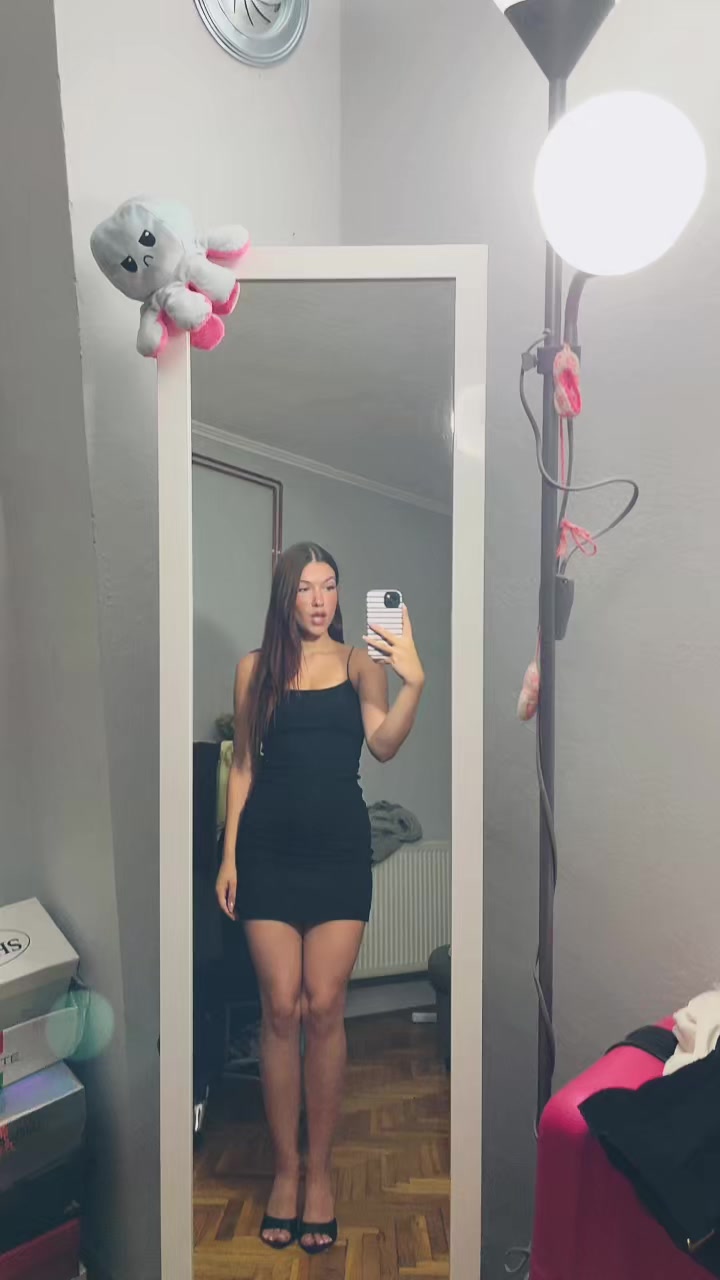 @Ceca🍒