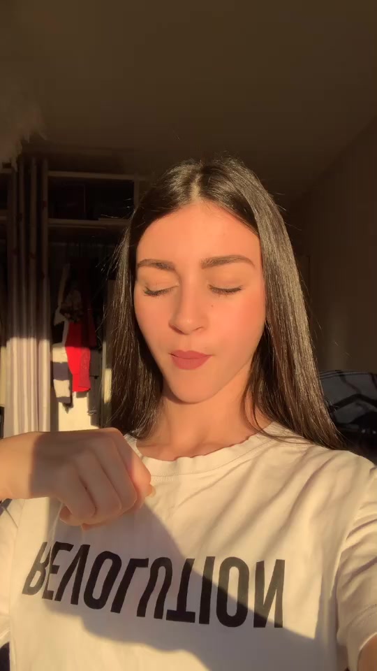 @Sabrinaa