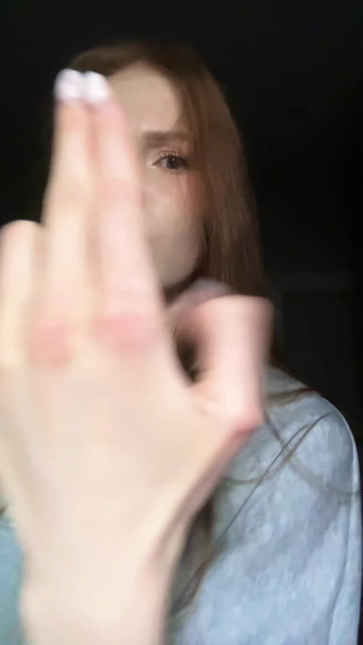 @дурашка буся 𖣂