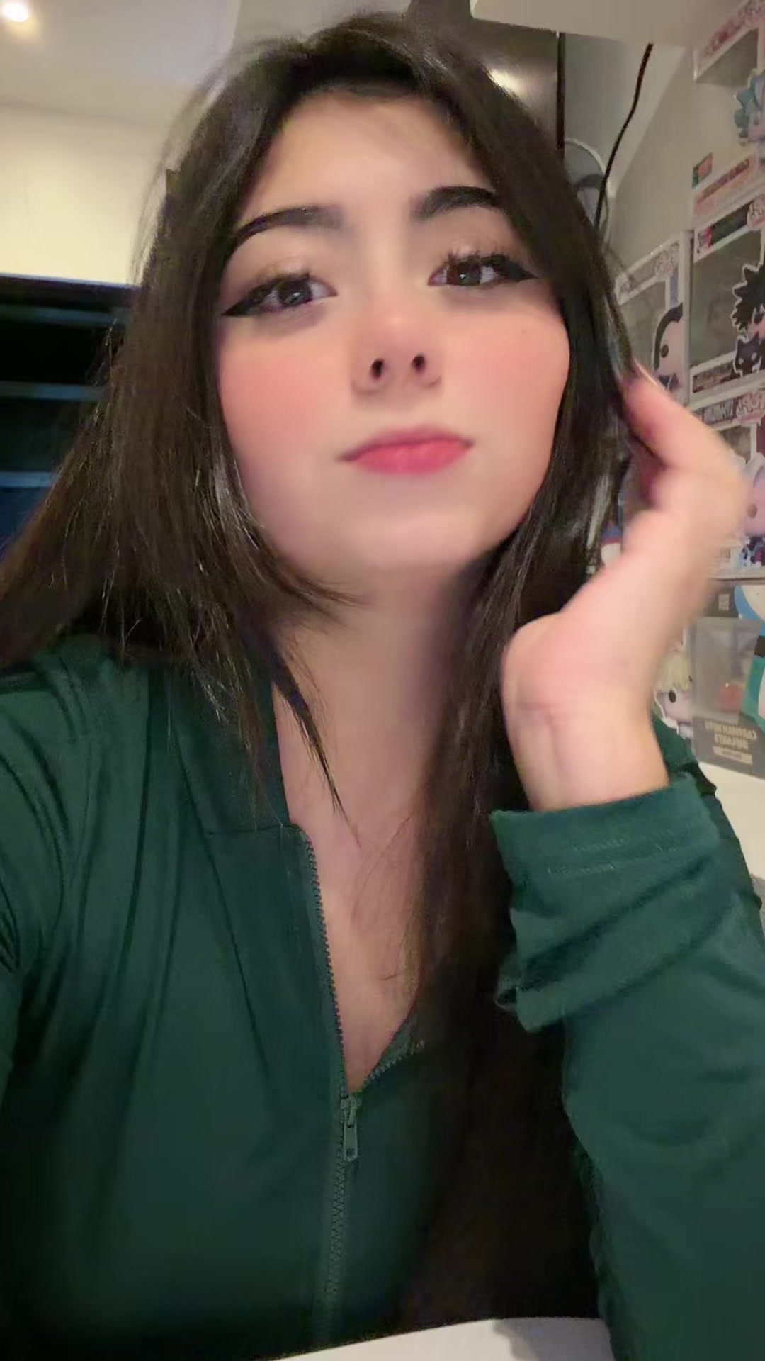 @Elenita