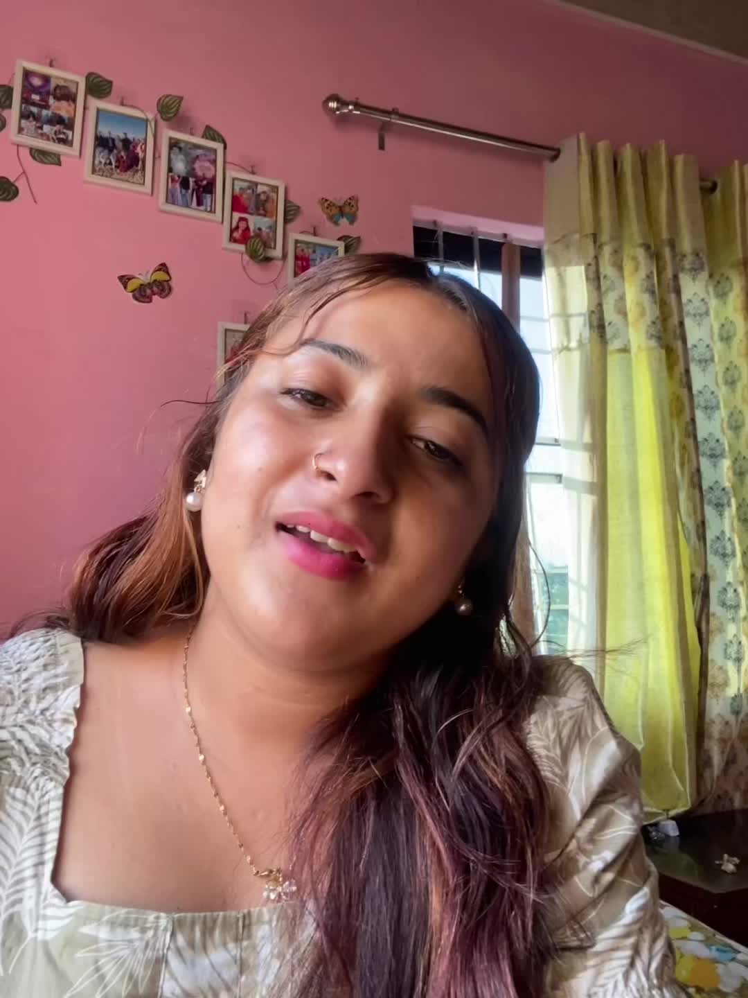 @🦋