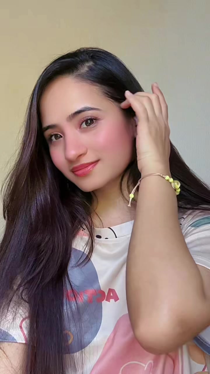 @Samjhu🖤🦋