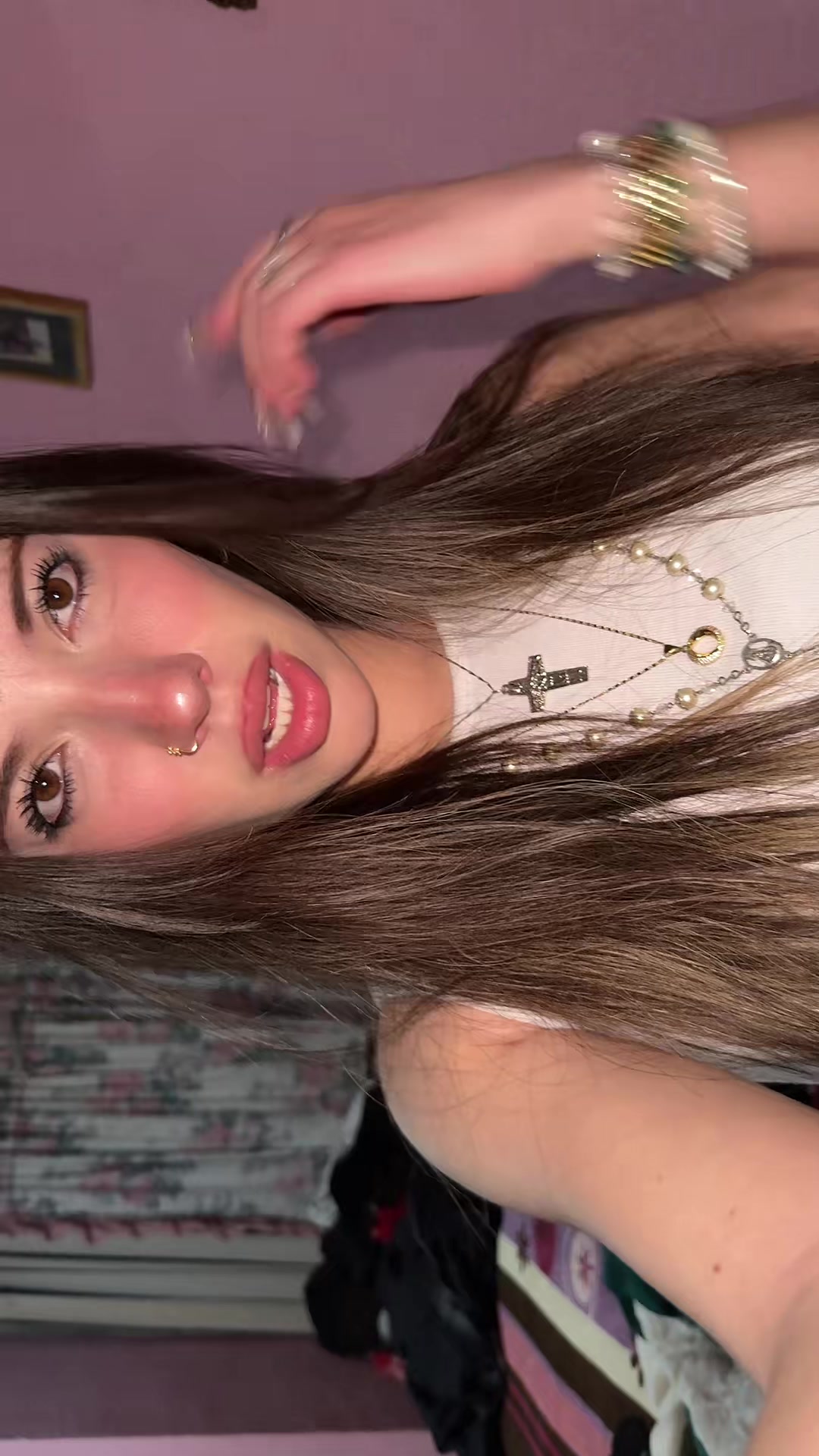 @VICKY ♡