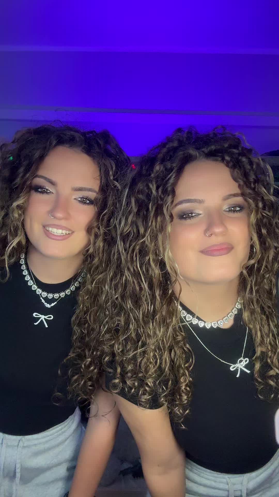 @🖤Ioana&Maria🖤