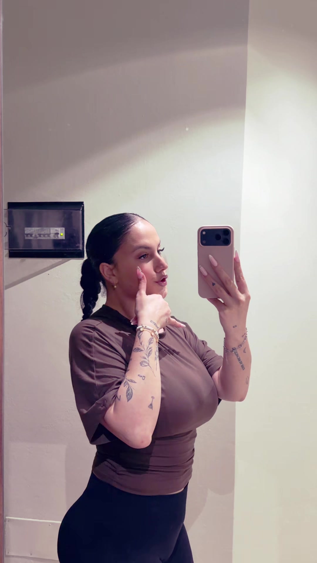 @𝒩𝒶𝓏𝑒𝓂𝒶𝒹𝒽𝒿𝒶 🎀
