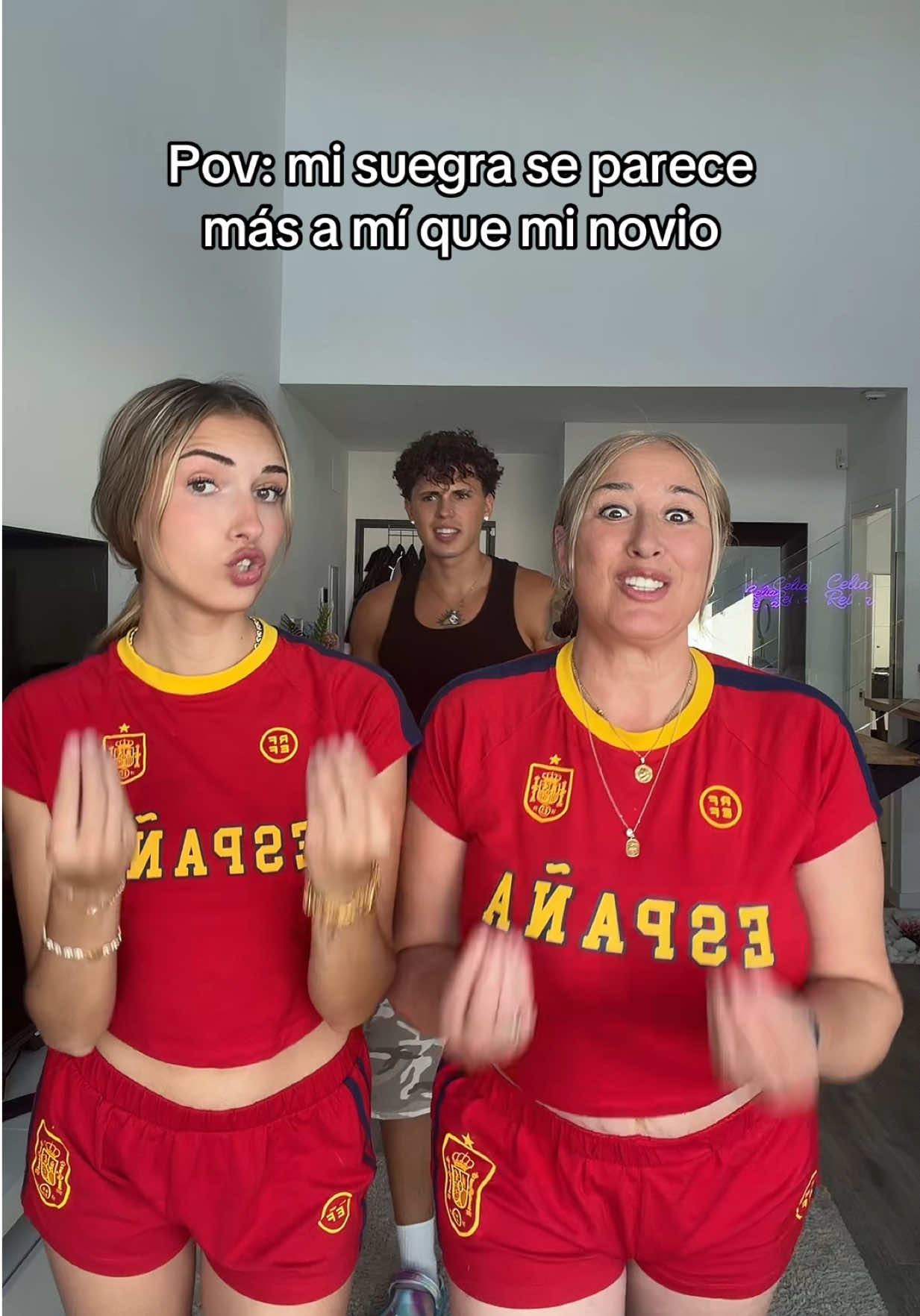 @Celia Reina✨