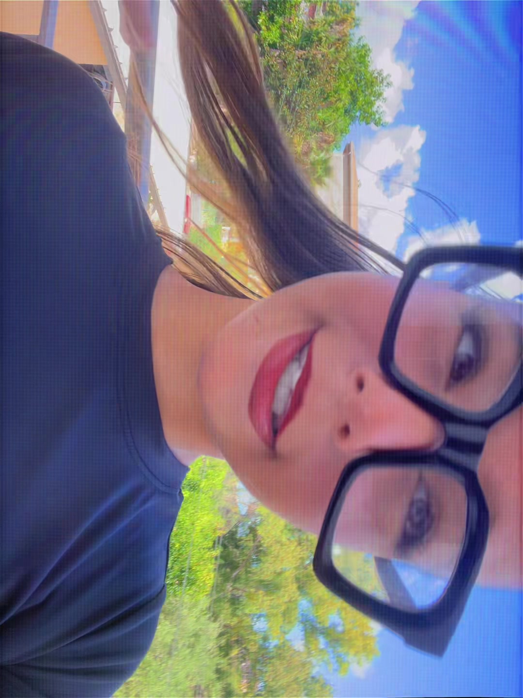 @_annalucy_