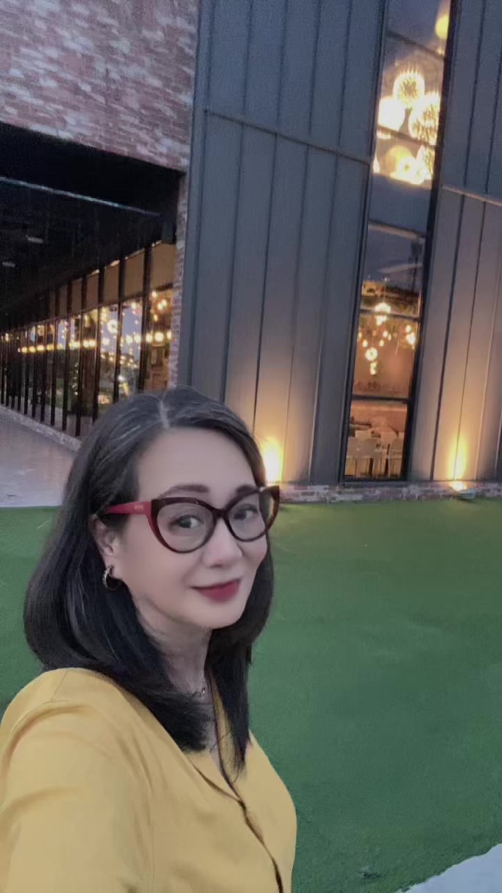 @rosalielingat