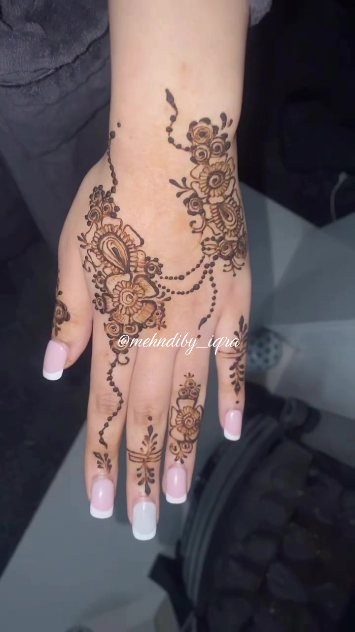 @IQRA | Birmingham HennaAritist