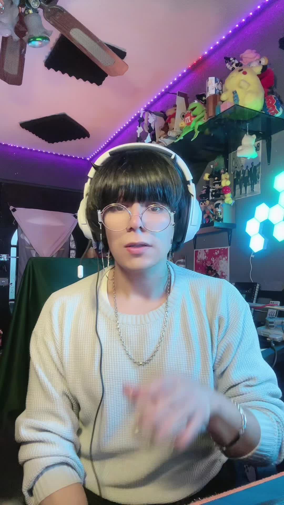 @m&iacute;chellandOfficial🎙️🐼