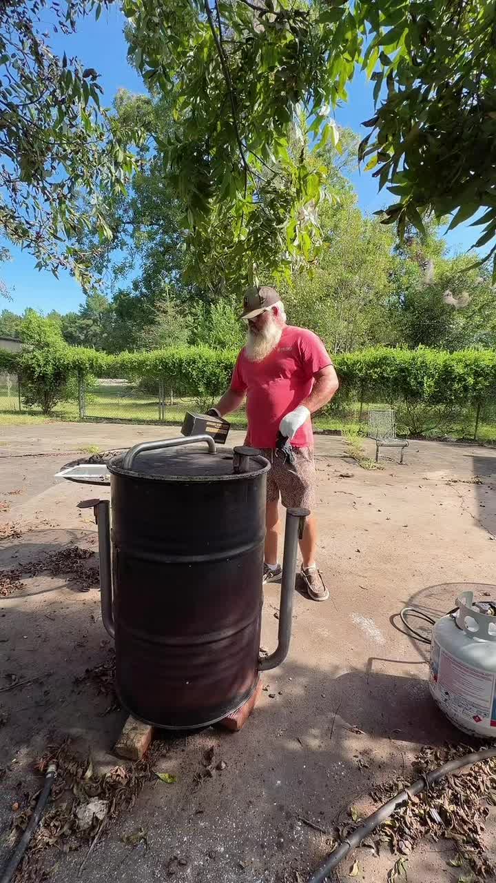 @RedneckBaddie