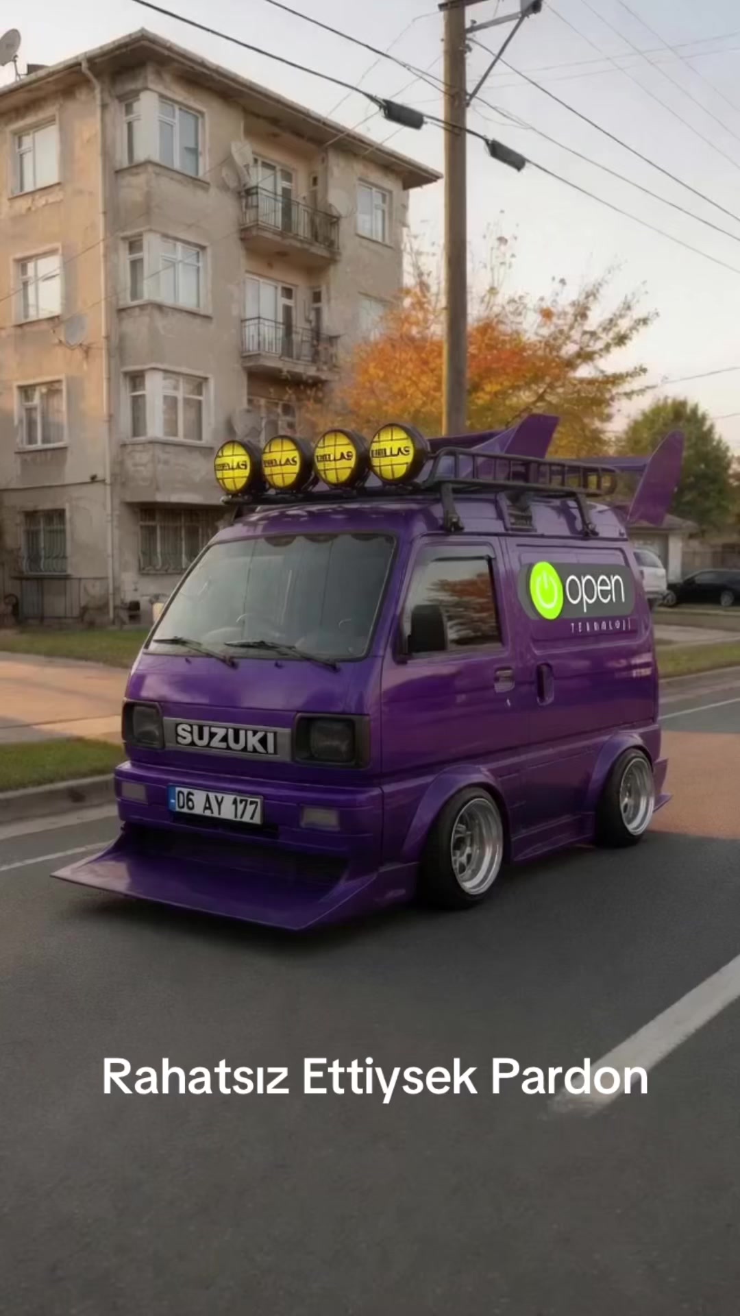 @aytac_akoz