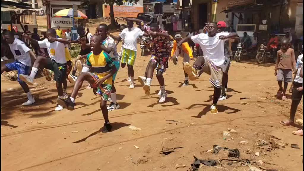 @ZariDancers_funpage