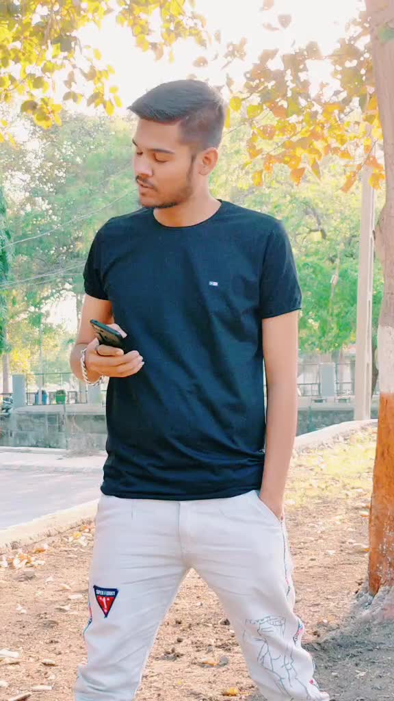 @👑_Naimish_👑