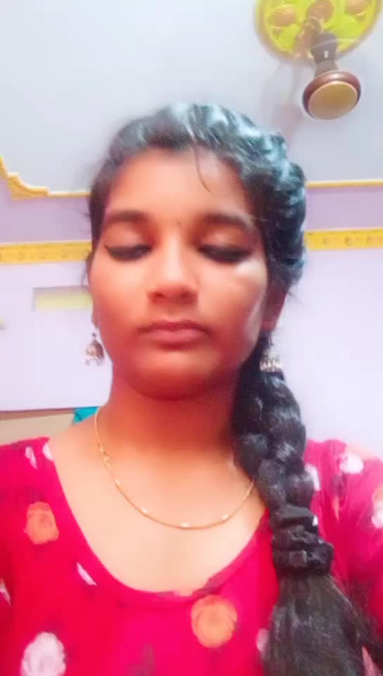 @geethu- selfie33
