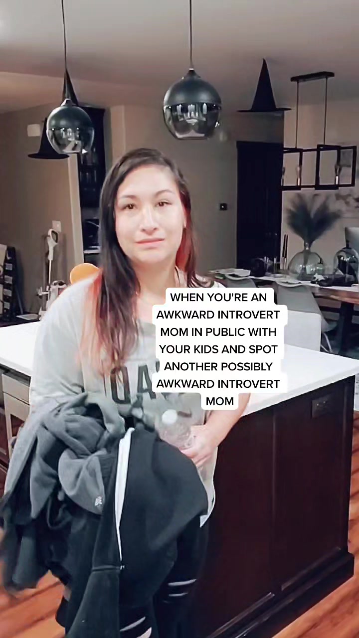 @mommycusses