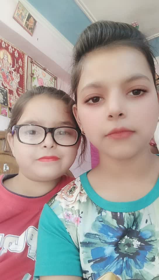 @tyagi_girl
