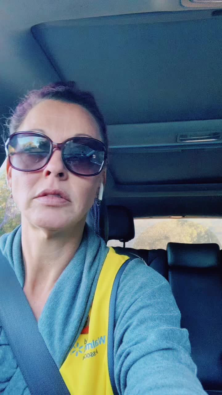 @momwifelife77
