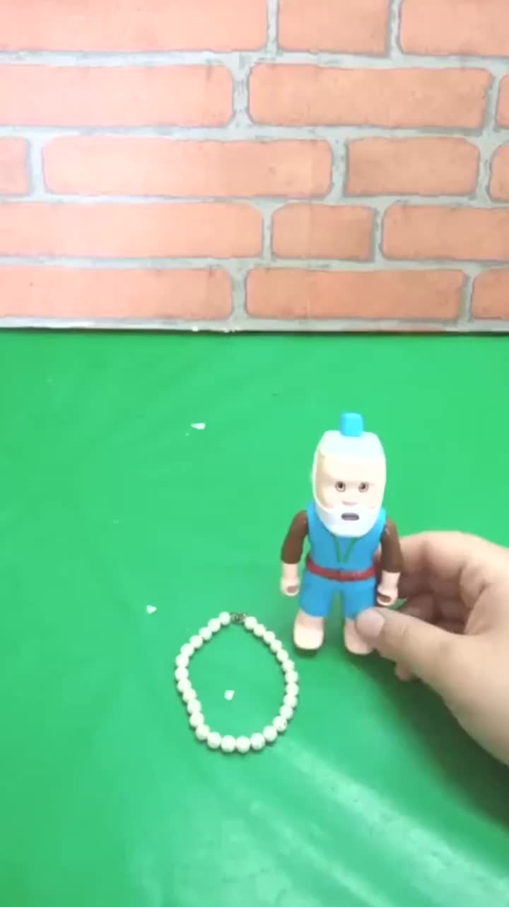 @user7056852516593
