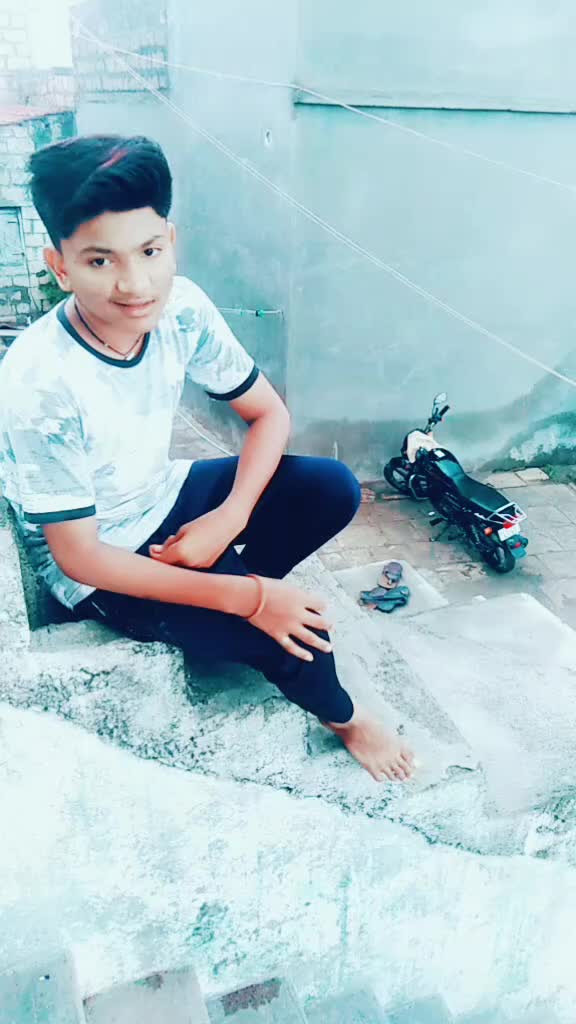 @divyesh baraiya