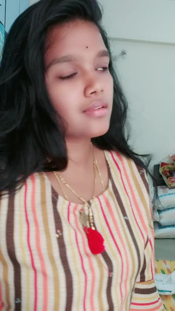 @MOUNIKA😁😁