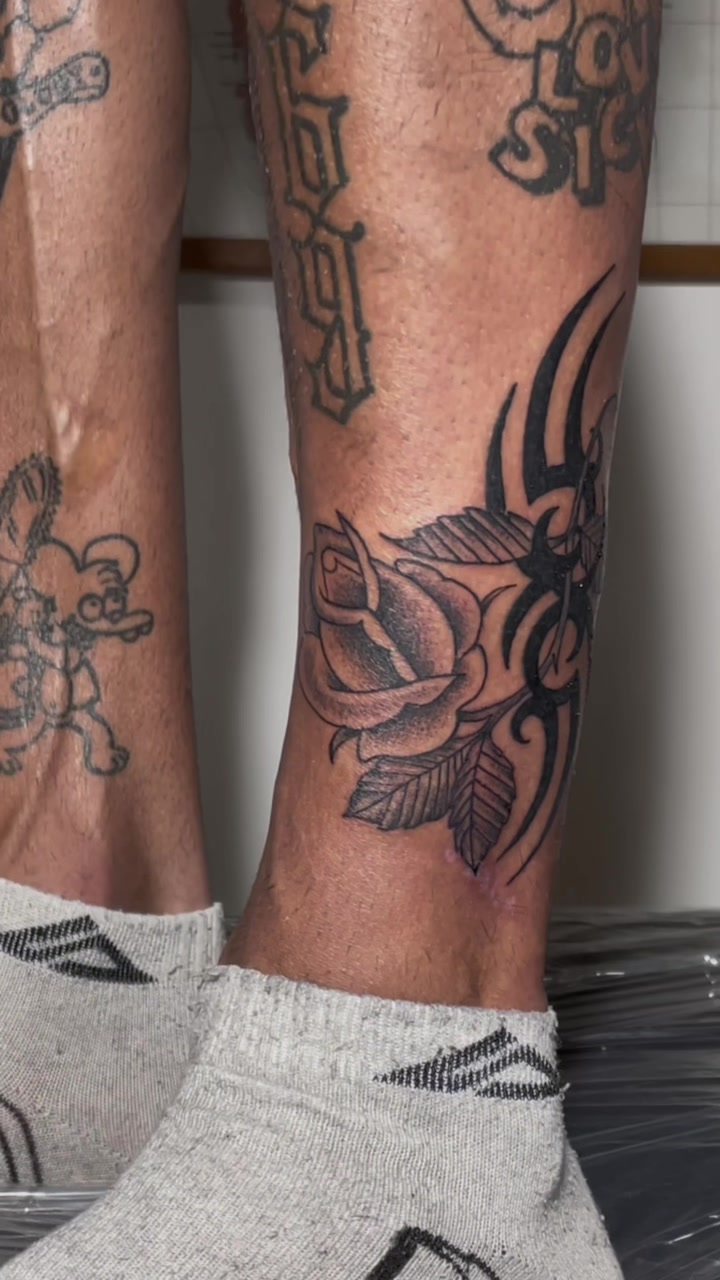 @Chalato tattoo