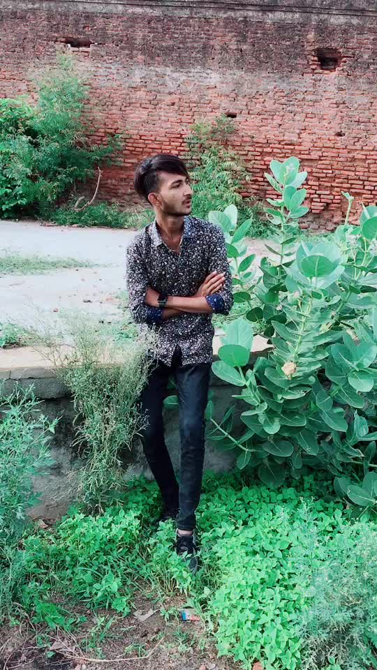 @mr_aakil__