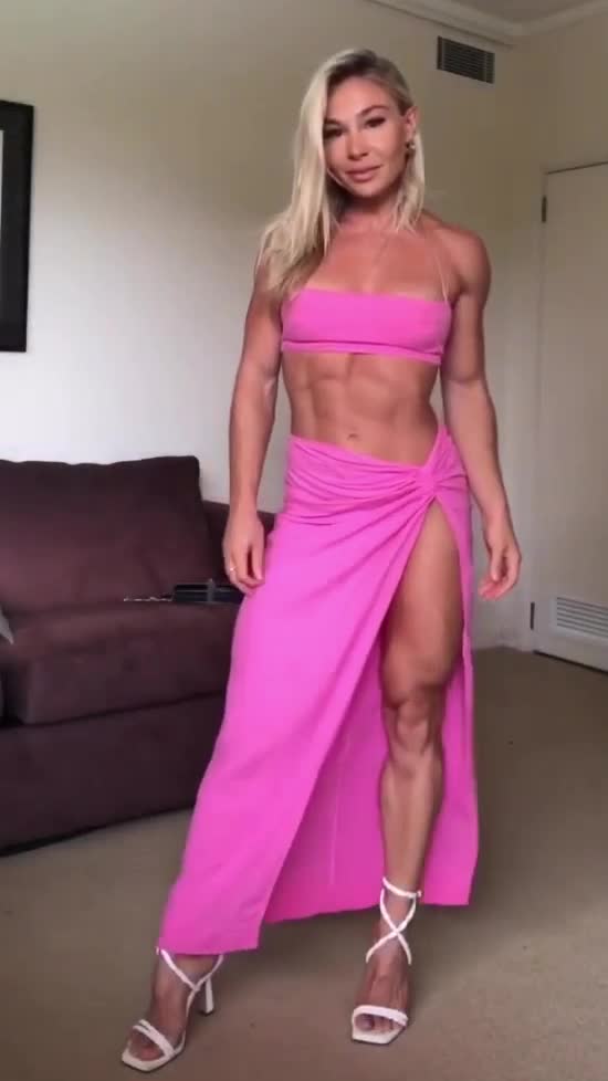 @Girls with Muscle