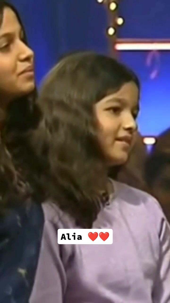 @BOLLYAASHIQ BOLLYSTREAM