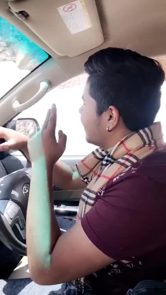 @Tushar kapoor 1