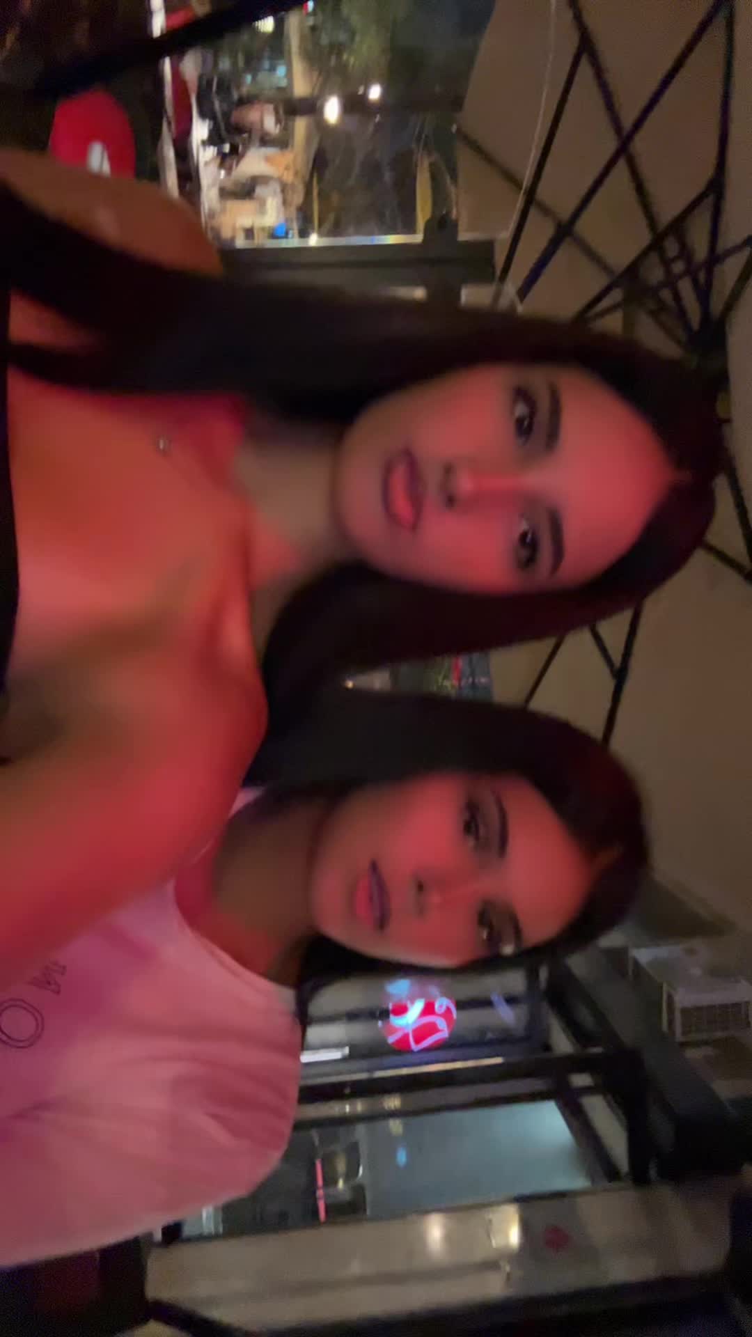 @djela🚩