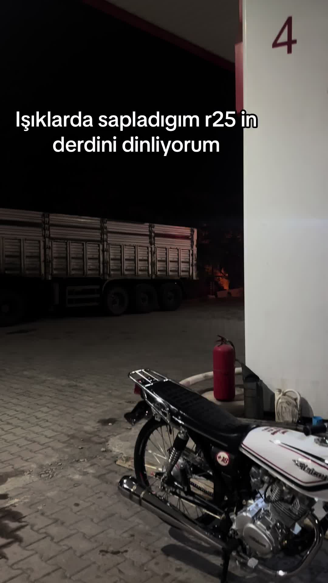 @AyhanMert_o