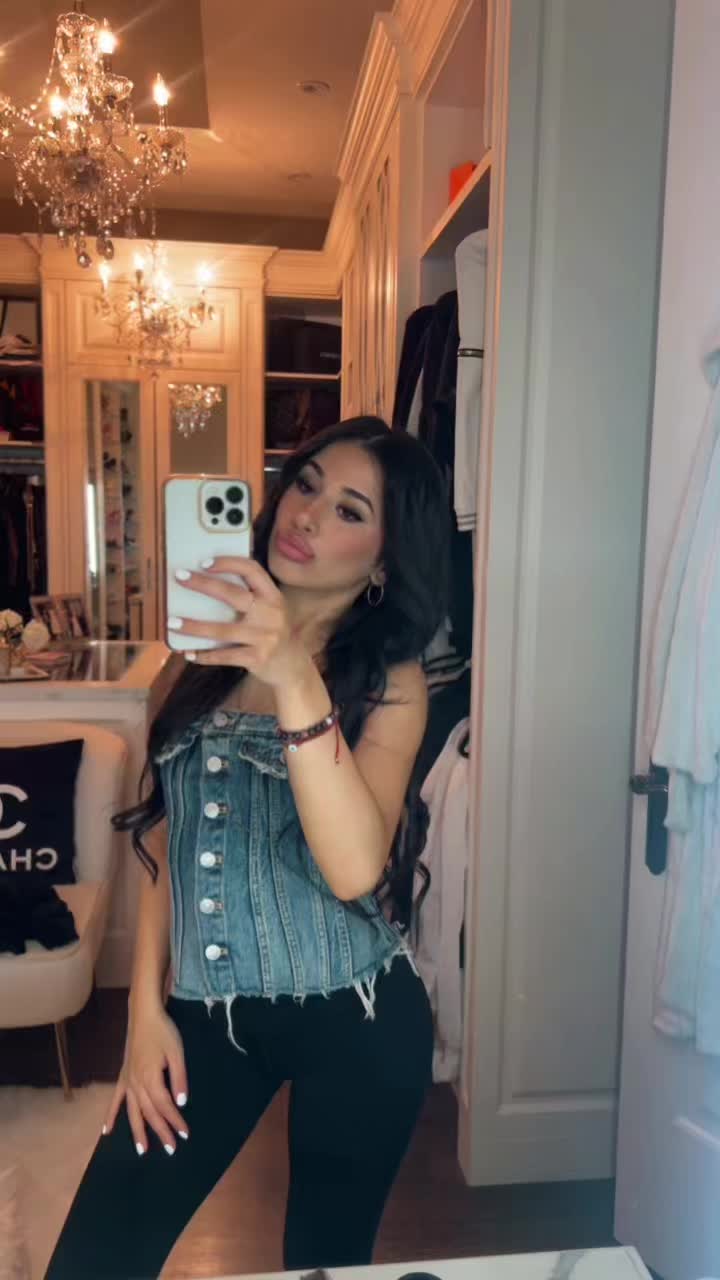 @Nina Jalili