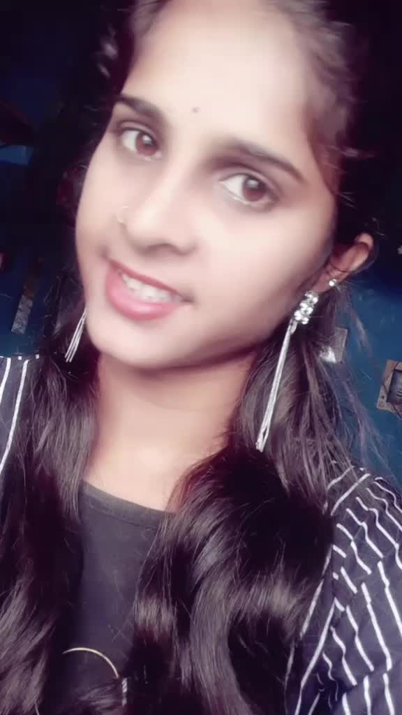 @shnaya Thakur