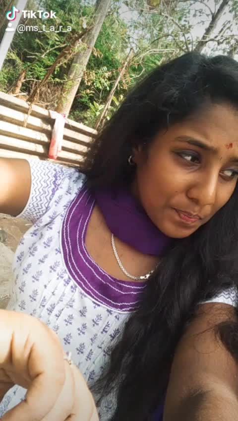 @Diya_arz