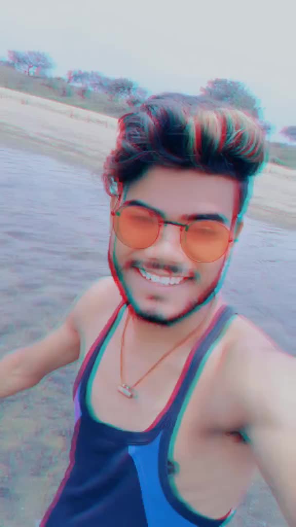@SATNAMI BETA🙏🏳️🕺