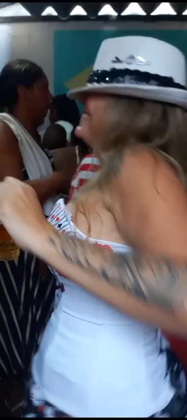 @Jeny de oy&aacute; 🦋🌪