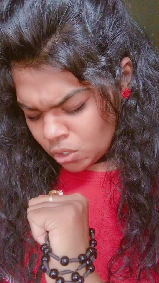 @SAnDhYa soNy