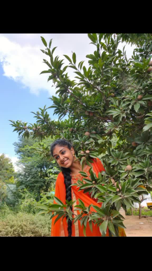 @👑KEERTHY👑
