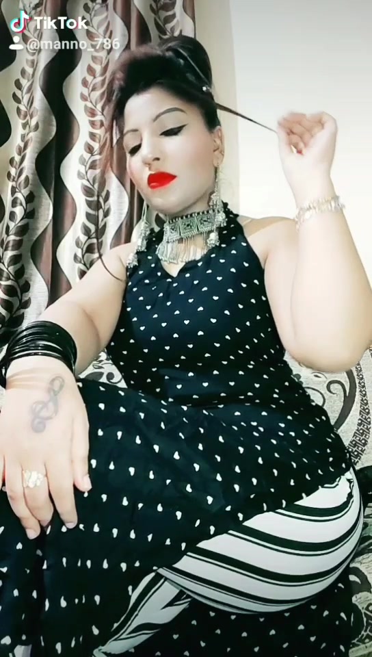 @Queen_oF_hearTs❤️