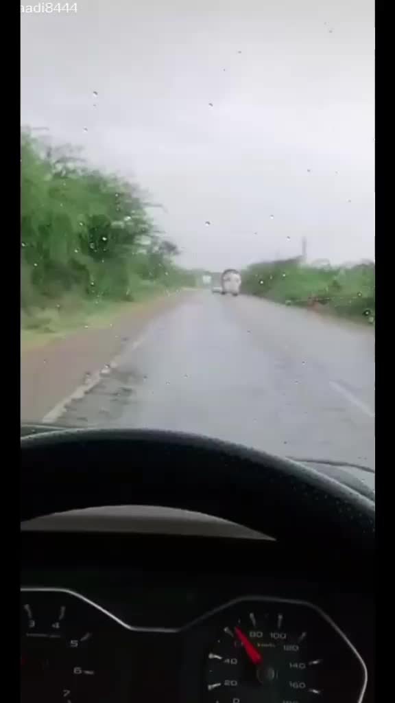 @V&atilde;s&ucirc; Sh&auml;rm&acirc;