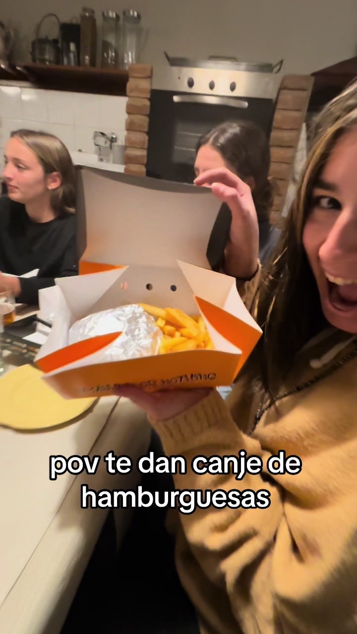 @Olivos C