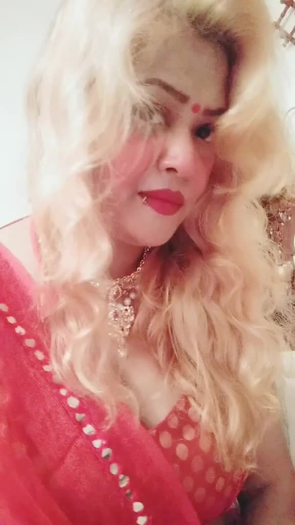 @Desi Queen❤️𝓑𝓜 ❤️